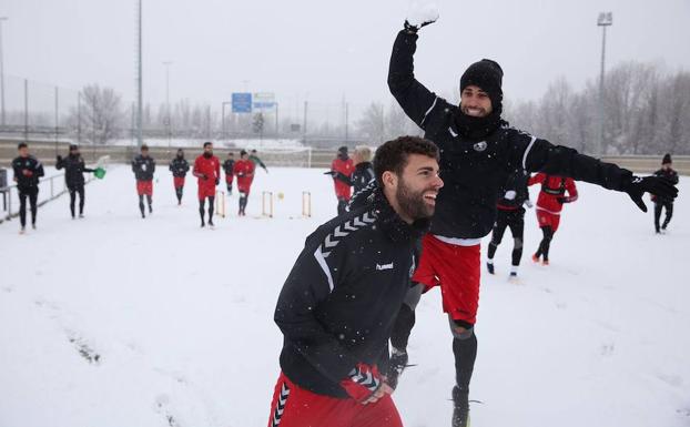 Partido de la primera vuelta entre Lorca y Cultural.