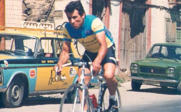 Joaco, durante su etapa como ciclista.