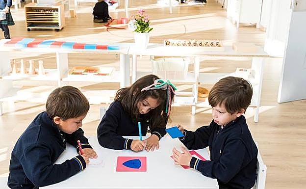 Curso de Técnicas Montessori para padres y docentes en el Colegio Peñacorada