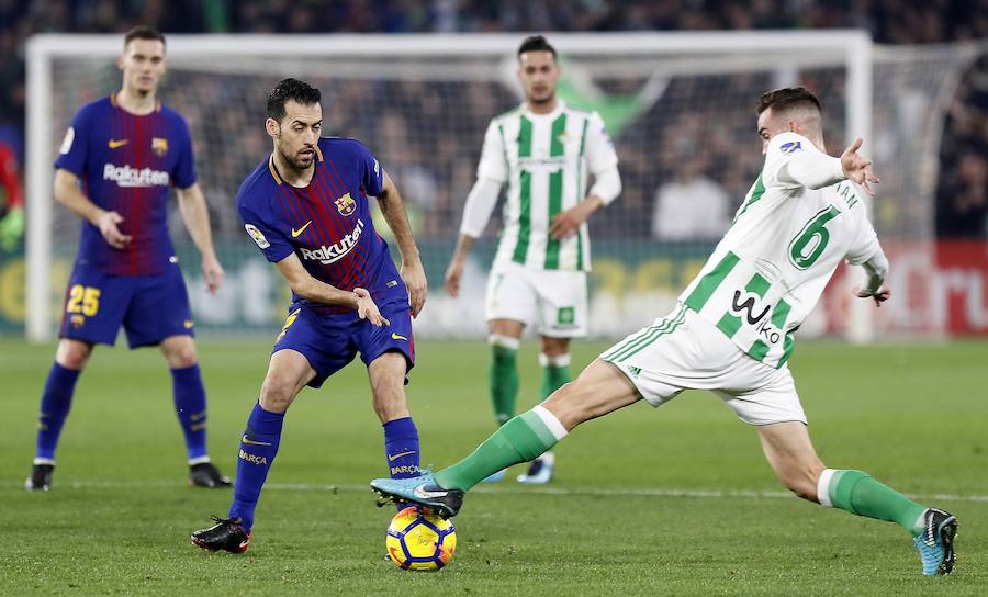 El conjunto de Valverde se llevó la victoria en el Benito Villamarín por 0-5, con un doblete de Messi, otro de Luis Suárez y un tanto de Rakitic.