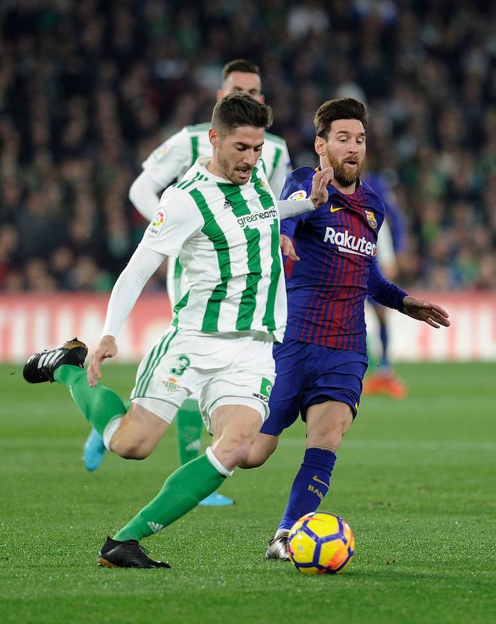 El conjunto de Valverde se llevó la victoria en el Benito Villamarín por 0-5, con un doblete de Messi, otro de Luis Suárez y un tanto de Rakitic.