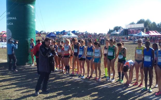 Salida de la prueba femenina.