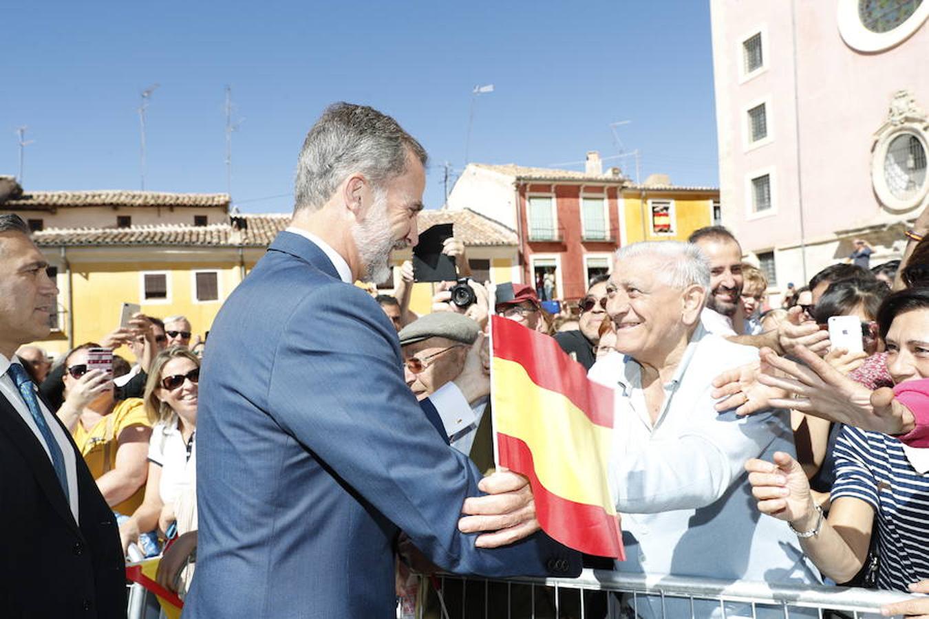 Después de que la actividad de Felipe VI se viera mermada en 2016 por la falta de Gobierno, el Rey cerró otro año atípico, esta vez como consecuencia de la situación política de Cataluña, la comunidad autónoma que visitó en más ocasiones durante 2017. En el plano internacional, su actividad se incrementó con dos visitas de Estado (Reino Unido y Japón) y viajes a Arabia Saudí, Jordania, Kazajistán, Estrasburgo (Francia).