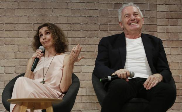 Ana Belén y Vïctor Manuel participan en una charla del Hay Festival. 