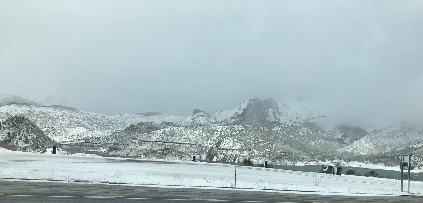 La nieve llega a la zona norte de la provincia de León. El temporal se mantendrá a lo largo de las próximas horas