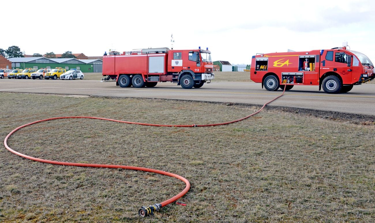El Aeródromo Militar de León y el Aeropuerto de León realizan un Simulacro General de Accidente Aéreo de aeronave civil con la intervención de más de cien personas de distintos colectivos