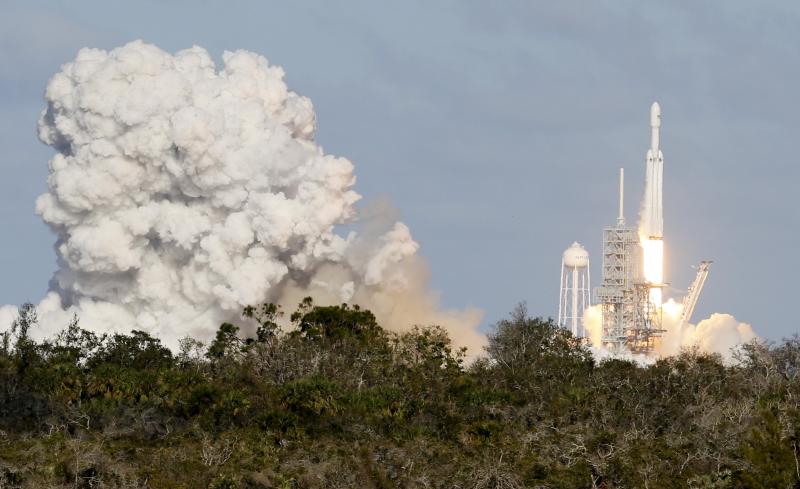 El lanzamiento del Falcon Heavy, en imágenes