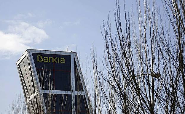 Bankia rebaja a 2.050 las salidas por el ERE y sube las indemnizaciones