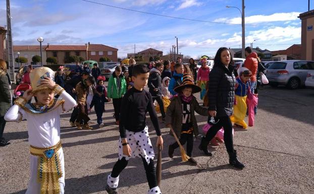 El CRA Santa Marina inicia el carnaval en Santa Marina del Rey