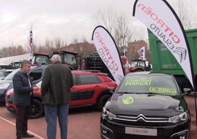 Imagen secundaria 1 - Citroën vuelve a sorprender en la Feria de Valencia de Don Juan con el nuevo C3 AirCross