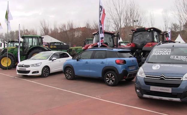 Imagen principal - Citroën vuelve a sorprender en la Feria de Valencia de Don Juan con el nuevo C3 AirCross