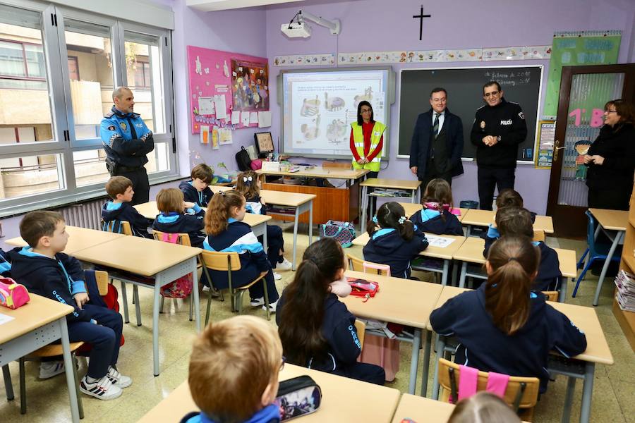 Fotos: Fernando Salguero presenta la campaña &#039;Camino seguro al colegio&#039;