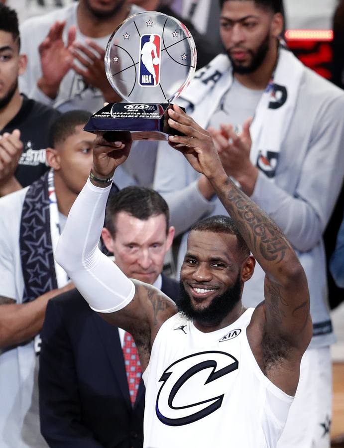 Las mejores imágenes del All Star de la NBA en el que LeBron James ha sido elegido el MVP.