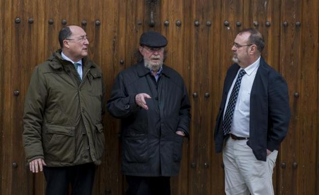 Carlos Moro, Joaquín Díaz y Fernando Rey, durante el diálogo.