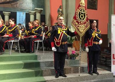 Imagen secundaria 1 - La Semana Santa de León &#039;saca pecho&#039; en la ciudad de La Coruña