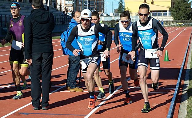 El TriLeón vence en el duatlón contrarreloj por equipos de Segovia