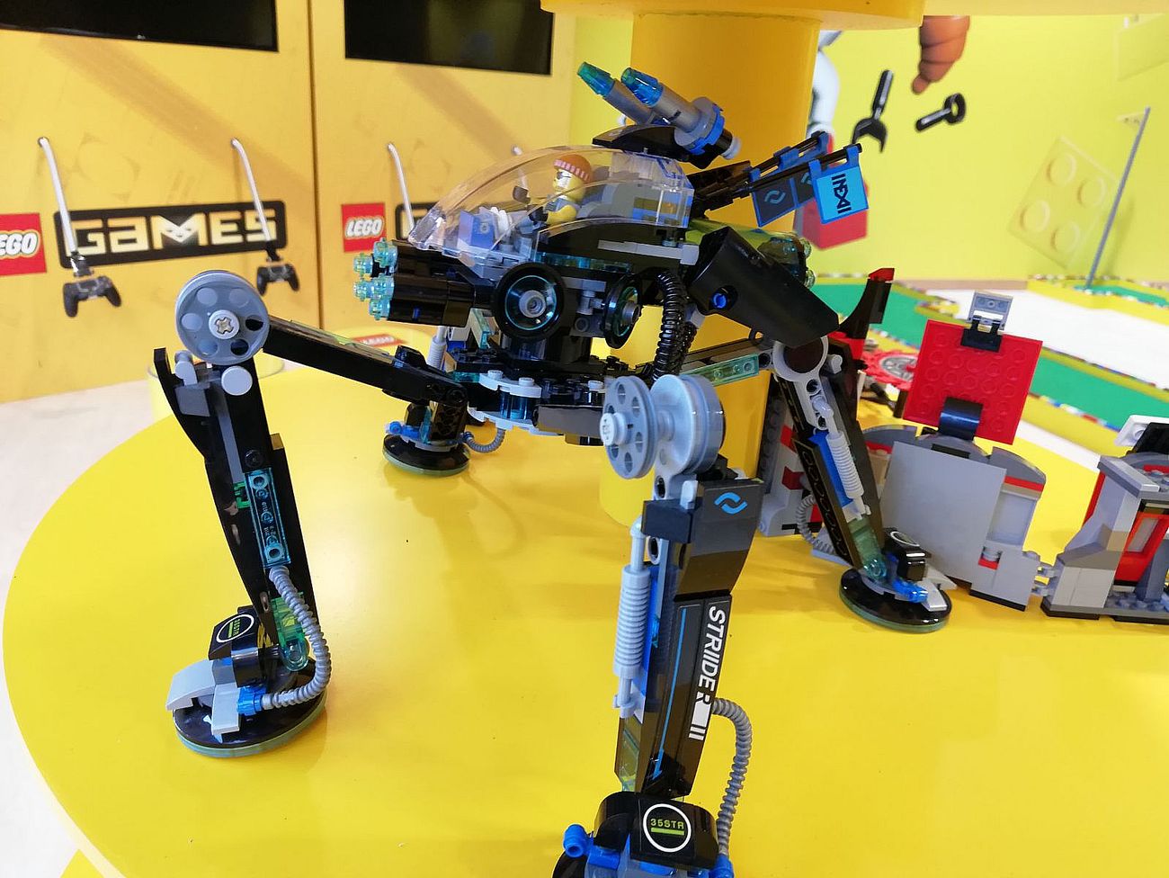 Espacio León abre un nuevo y renovado espacio para que los más pequeños puedan disfrutar de la magia de Lego | La nueva Lego Fan Factory está ubicada en la planta alta y cuenta con 475 metros cuadrados de superficie