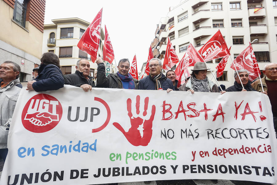 Fotos: Las imágenes de la concentración por las pensiones