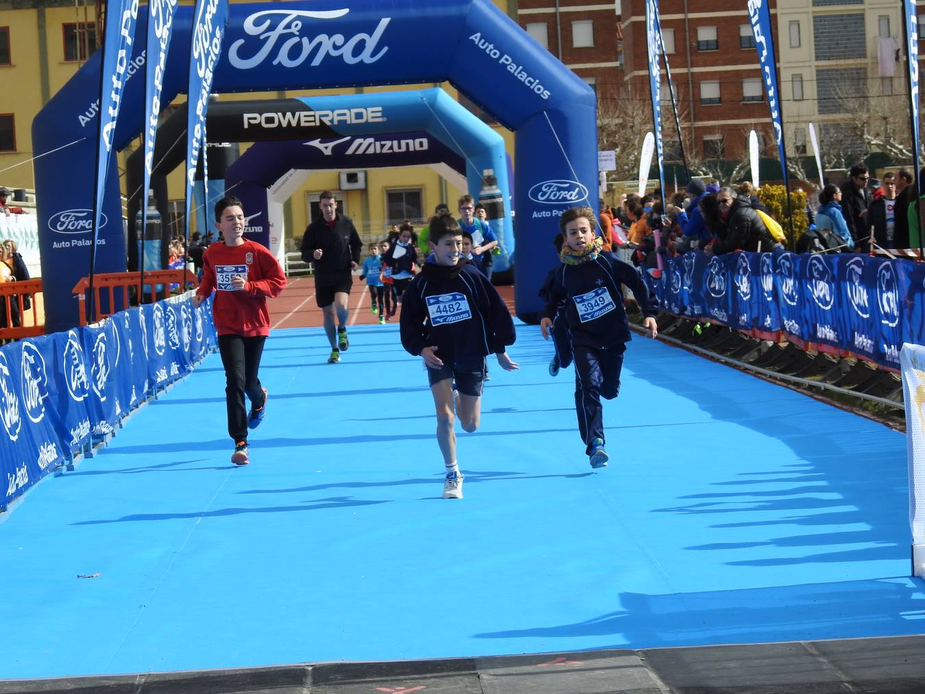 Galería de imágenes de los 2 kilómetros de la Media Maratón de León