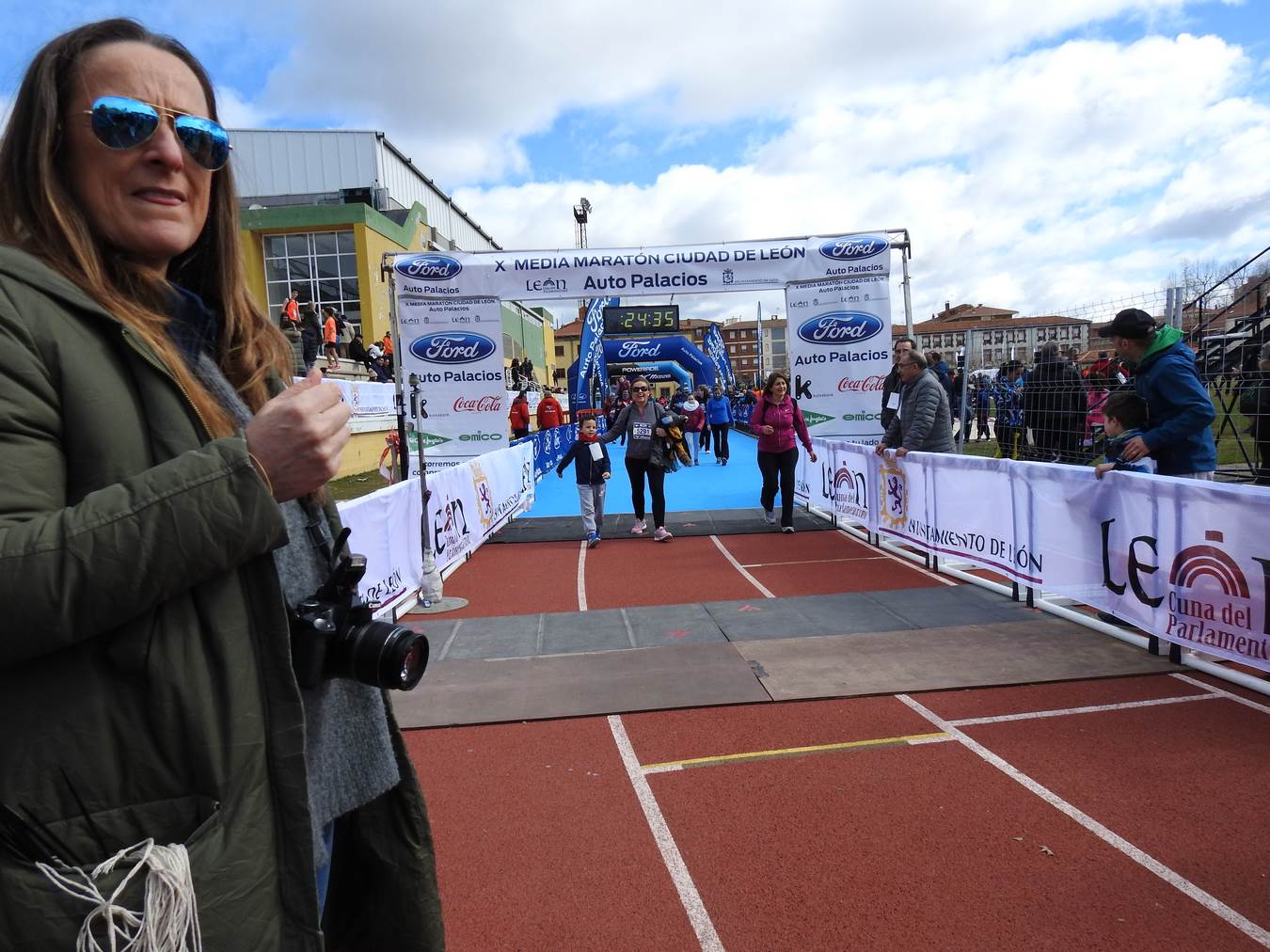 Galería de imágenes de los 2 kilómetros de la Media Maratón de León