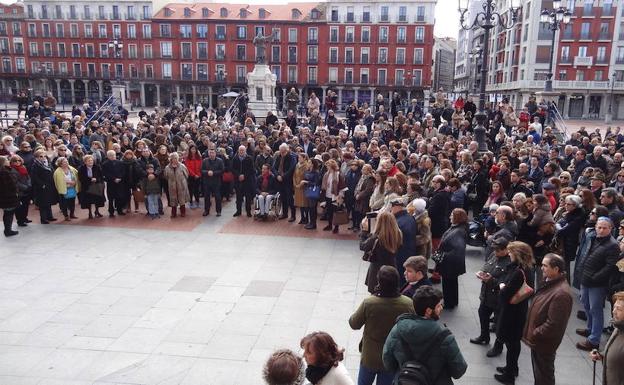 Concentración en apoyo a la prisión permanente revisable en Valladolid.