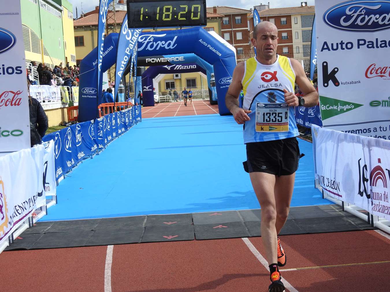 Las imágenes de la Media Maratón de León, con Sergio Sánchez como ganador.