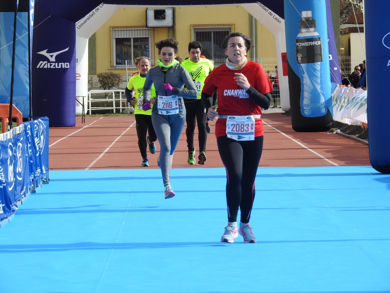 Todas las imágenes de la carrera popular de la Media Maratón de León