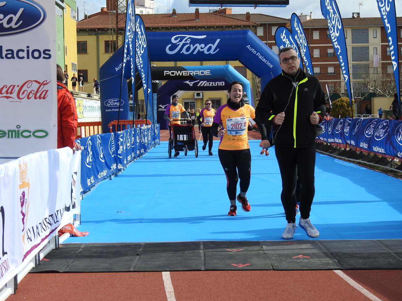 Todas las imágenes de la carrera popular de la Media Maratón de León