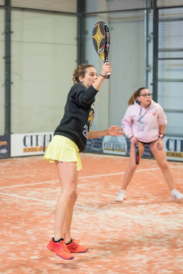 Las mejores imágenes del Torneo Leonoticias de pádel celebrado durante el fin de semana en las instalaciones de Pádel Park