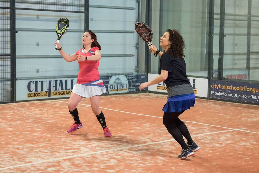 Las mejores imágenes del Torneo Leonoticias de pádel celebrado durante el fin de semana en las instalaciones de Pádel Park