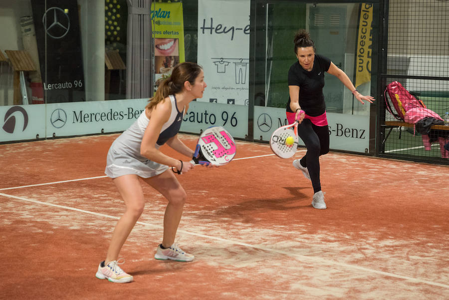 Las mejores imágenes del Torneo Leonoticias de pádel celebrado durante el fin de semana en las instalaciones de Pádel Park