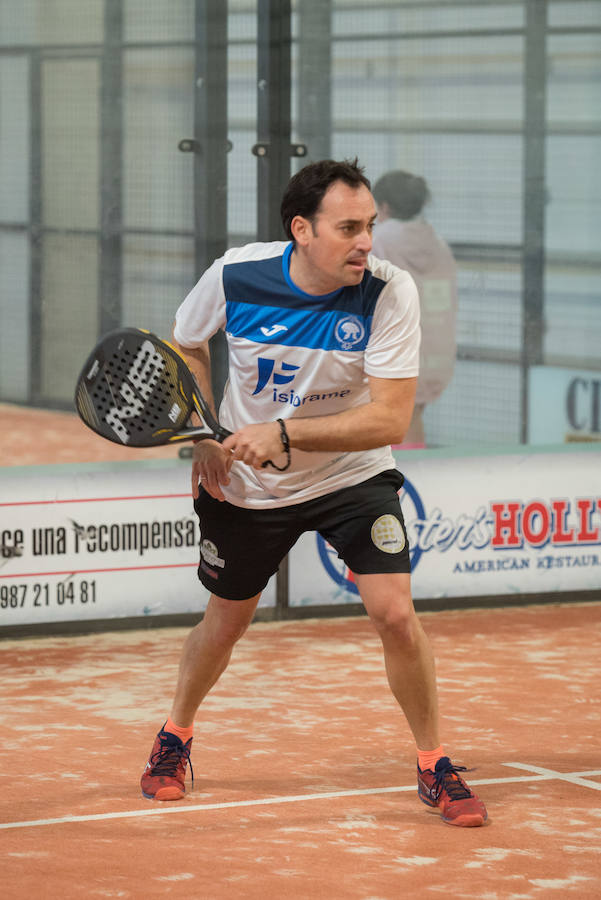 Las mejores imágenes del Torneo Leonoticias de pádel celebrado durante el fin de semana en las instalaciones de Pádel Park