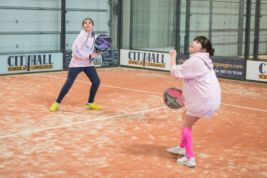 Las mejores imágenes del Torneo Leonoticias de pádel celebrado durante el fin de semana en las instalaciones de Pádel Park