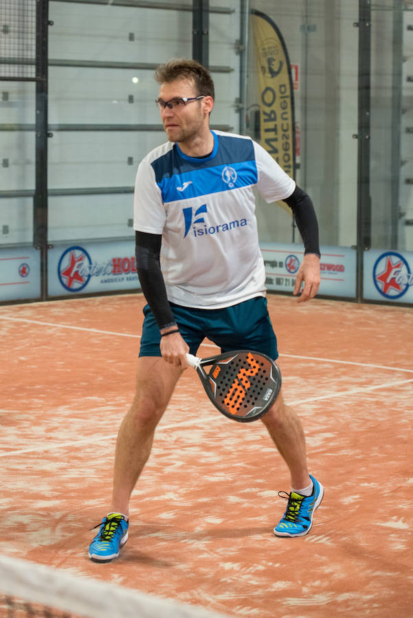 Las mejores imágenes del Torneo Leonoticias de pádel celebrado durante el fin de semana en las instalaciones de Pádel Park