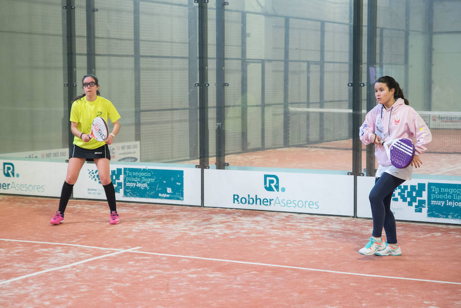 Las mejores imágenes del Torneo Leonoticias de pádel celebrado durante el fin de semana en las instalaciones de Pádel Park