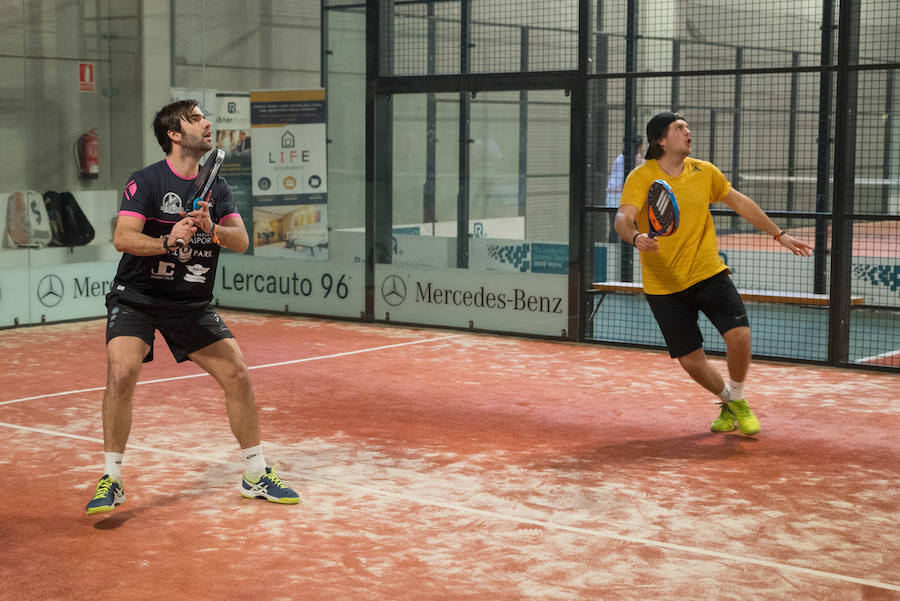 Las mejores imágenes del Torneo Leonoticias de pádel celebrado durante el fin de semana en las instalaciones de Pádel Park