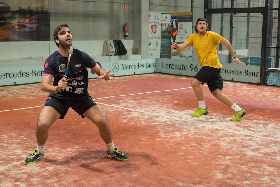 Las mejores imágenes del Torneo Leonoticias de pádel celebrado durante el fin de semana en las instalaciones de Pádel Park