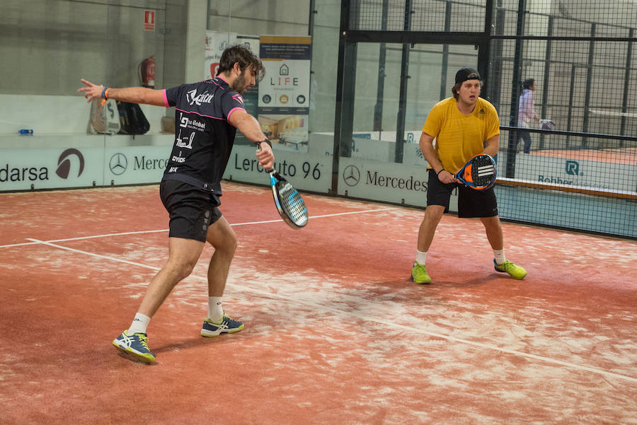 Las mejores imágenes del Torneo Leonoticias de pádel celebrado durante el fin de semana en las instalaciones de Pádel Park