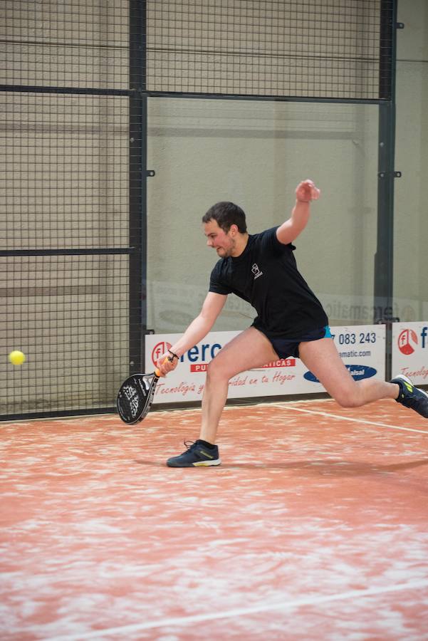 Las mejores imágenes del Torneo Leonoticias de pádel celebrado durante el fin de semana en las instalaciones de Pádel Park