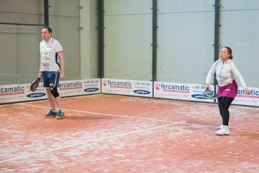 Las mejores imágenes del Torneo Leonoticias de pádel celebrado durante el fin de semana en las instalaciones de Pádel Park