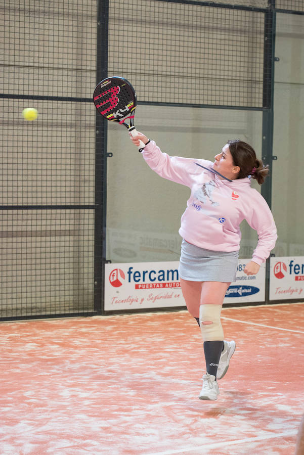 Las mejores imágenes del Torneo Leonoticias de pádel celebrado durante el fin de semana en las instalaciones de Pádel Park