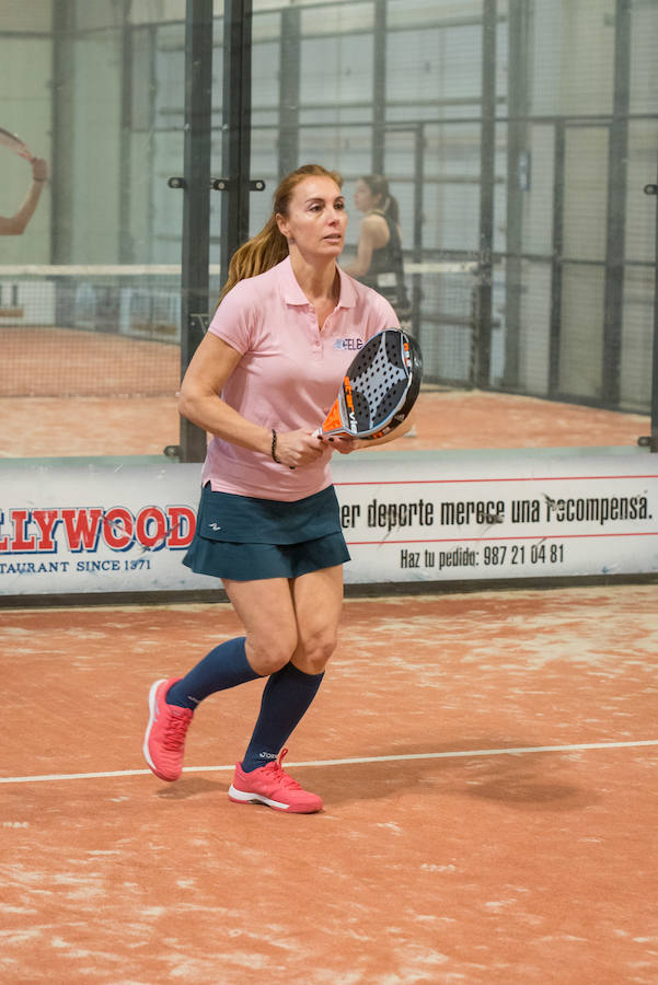 Las mejores imágenes del Torneo Leonoticias de pádel celebrado durante el fin de semana en las instalaciones de Pádel Park