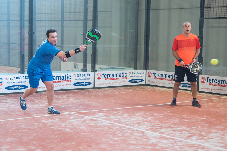 Las mejores imágenes del Torneo Leonoticias de pádel celebrado durante el fin de semana en las instalaciones de Pádel Park