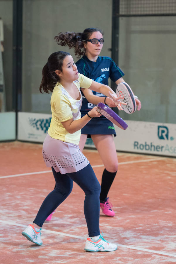 Las mejores imágenes del Torneo Leonoticias de pádel celebrado durante el fin de semana en las instalaciones de Pádel Park