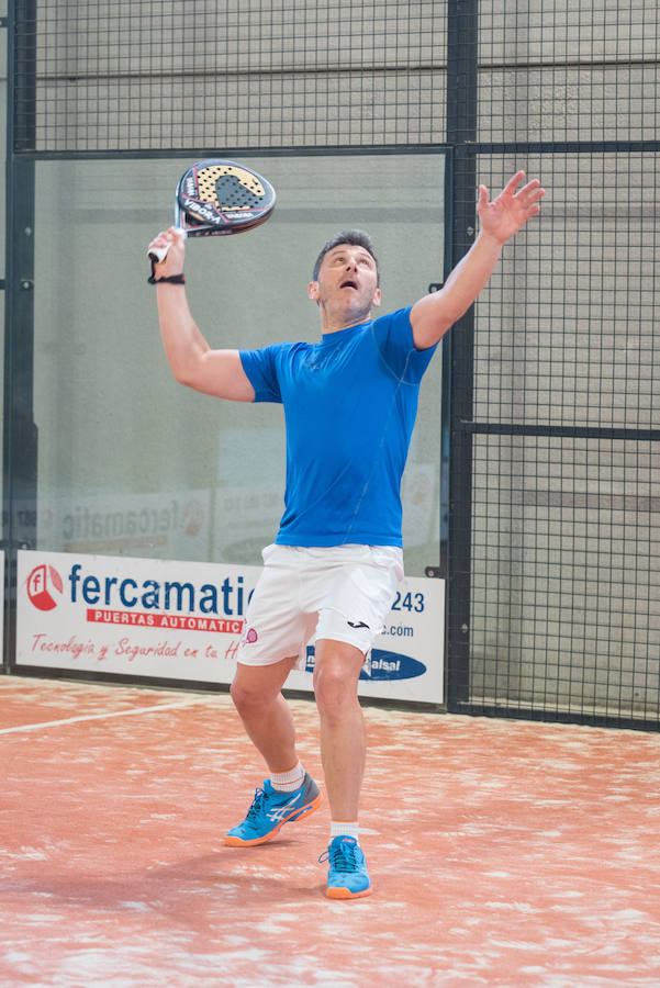 Las mejores imágenes del Torneo Leonoticias de pádel celebrado durante el fin de semana en las instalaciones de Pádel Park