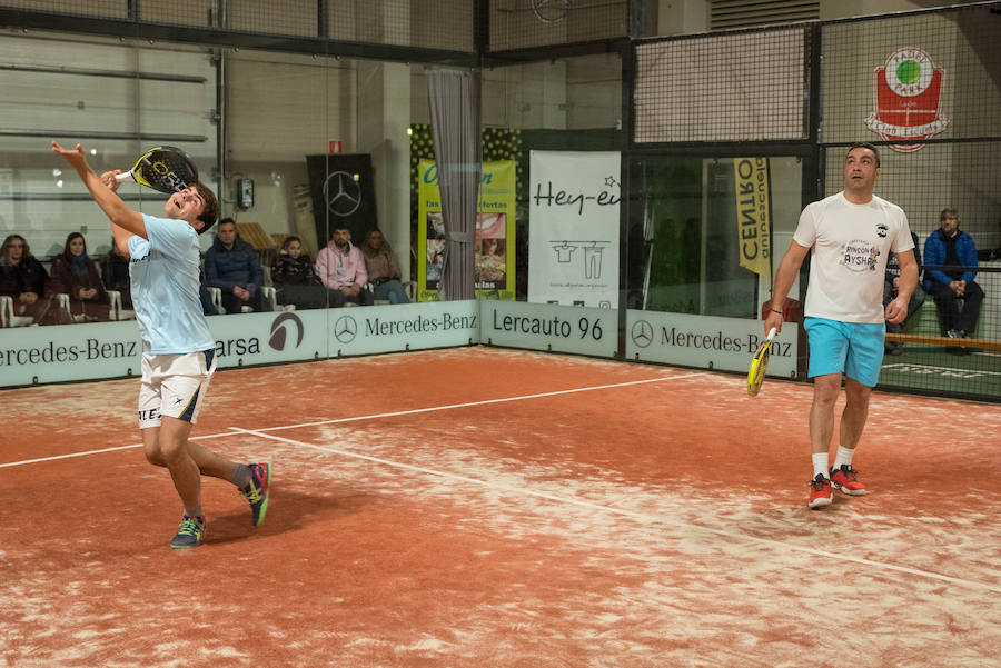 Las mejores imágenes del Torneo Leonoticias de pádel celebrado durante el fin de semana en las instalaciones de Pádel Park