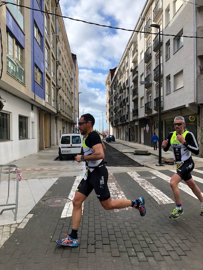 Fotos: El TriLeón, en Boiro