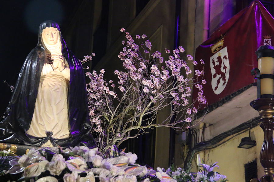 Fotos: Procesión de la Virgen de la Amargura