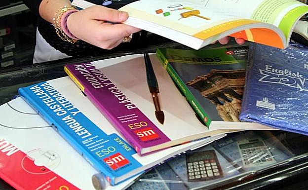 Libros de texto de Secundaria.