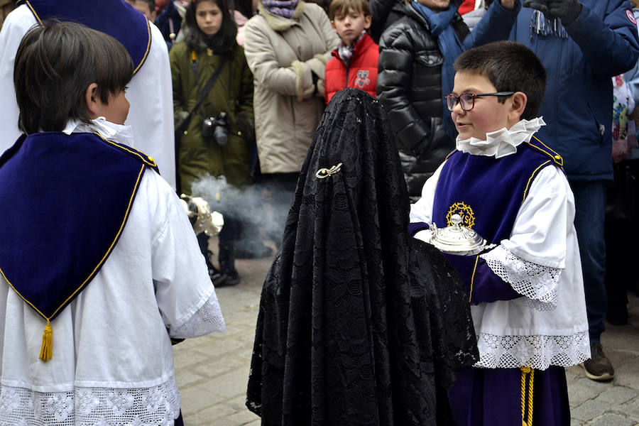 Fotos: La Procesión de los Pasos recorre León